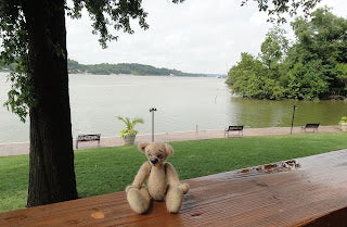 On the Banks of the Ohio